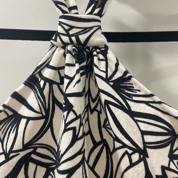 Ann Taylor Loft Size Small Halter Top Ties Black & White Floral Pattern EUC - Picture 5 of 11